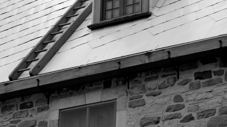 Enduit imitation pierre : un vrai atout pour valoriser un bien immobilier ?