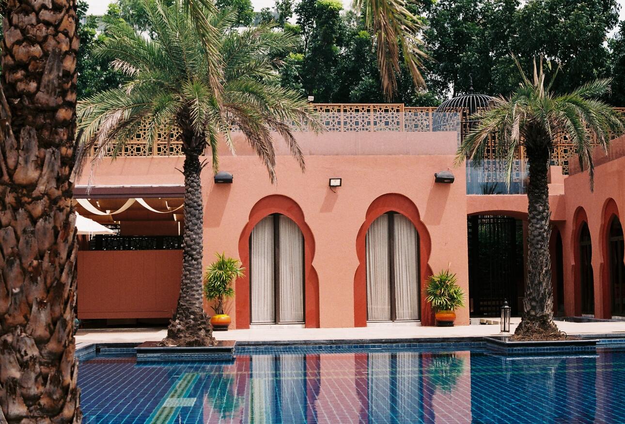 Visite de la maison : une hacienda californienne aménagée à la perfection – coco kelley