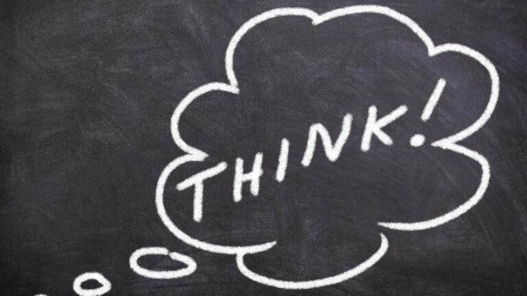 Immobilier locatif à Amiens : Pourquoi de plus en plus de propriétaires louent des shampouineuses ?