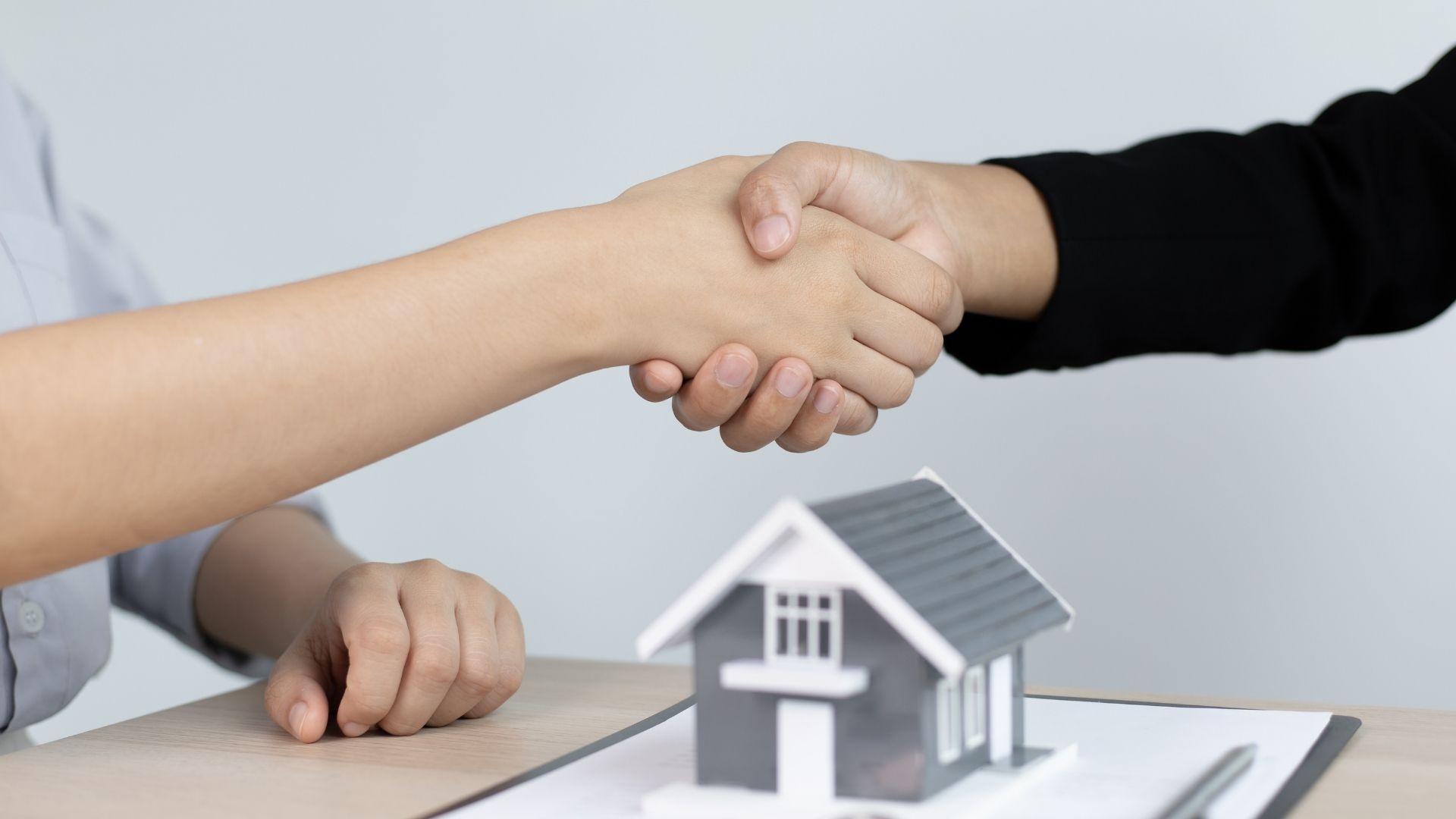 Confier la gestion locative de ses biens immobiliers à des professionnels expérimentés