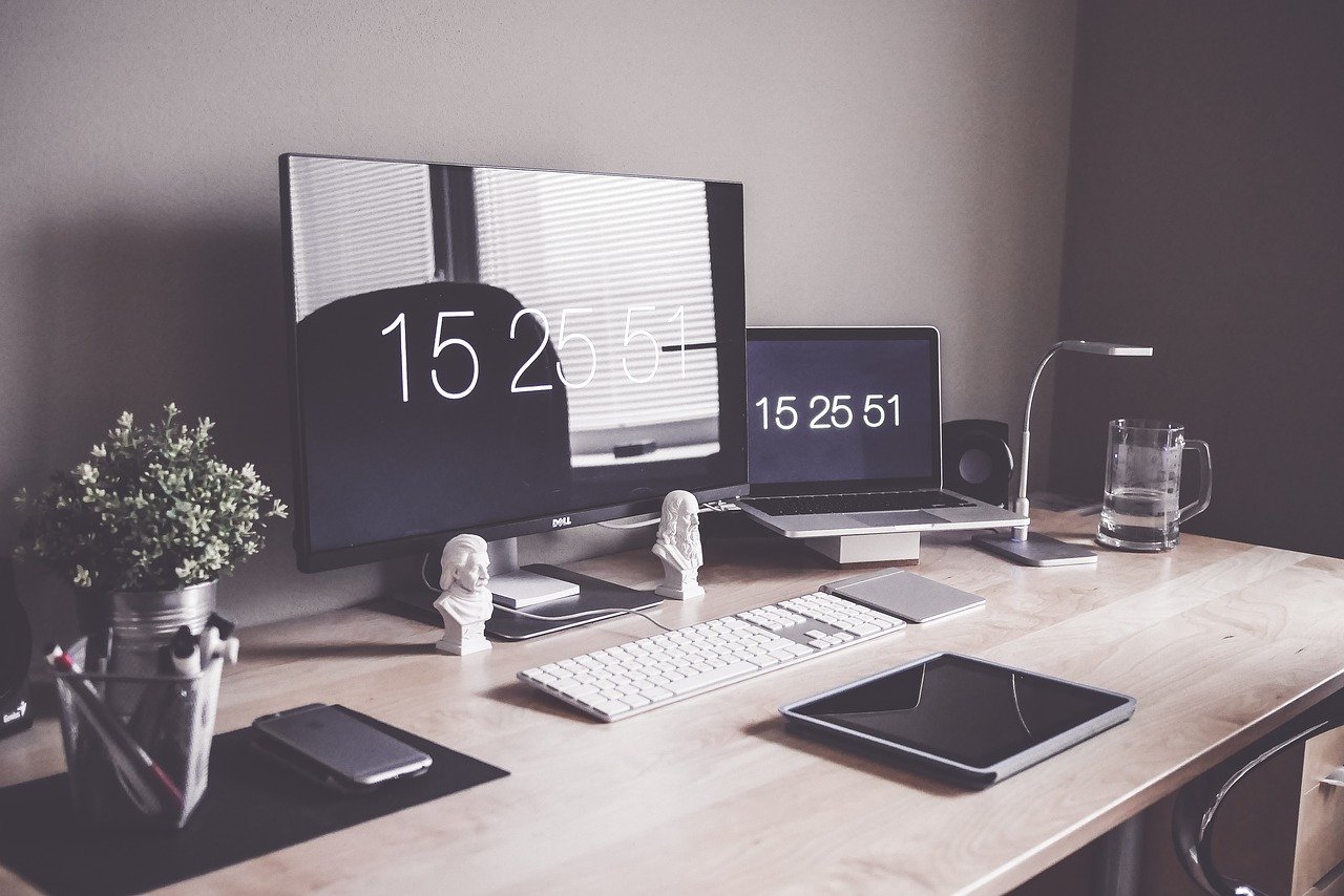 Aménagement du bureau à domicile – Les meilleurs produits pour le confort, la productivité et la joie de vivre