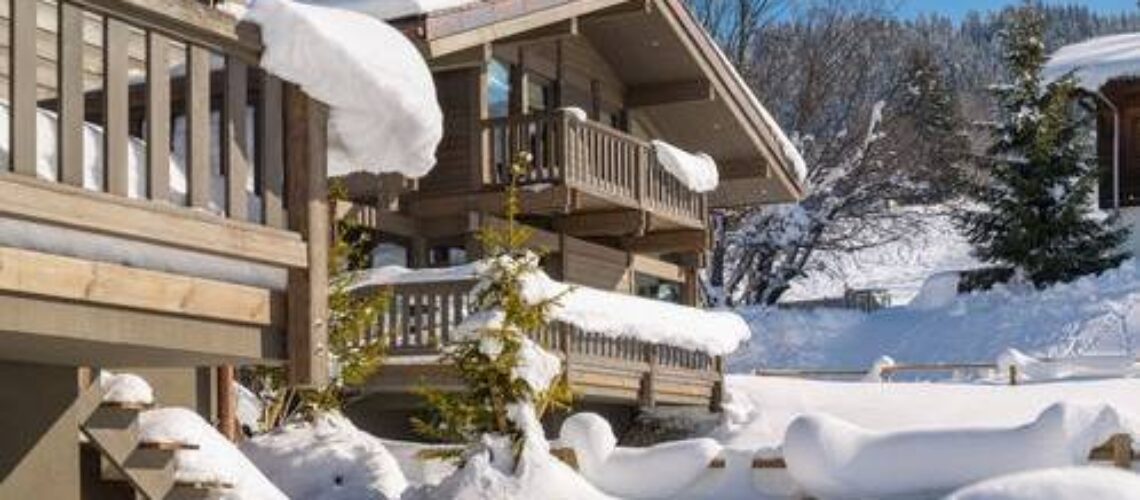 img-immobilier-a-la-montagne-les-atouts-de-la-construction-d-un-chalet-en-bois.jpg